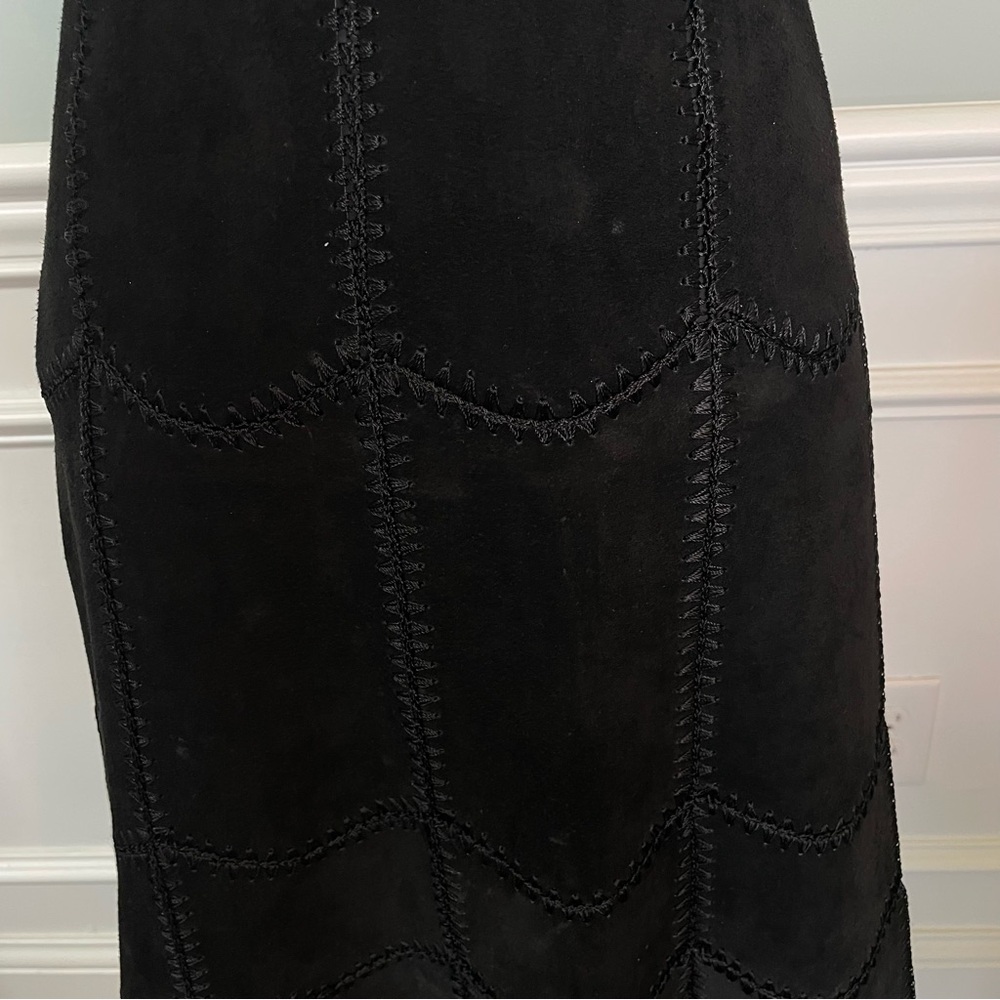 AREA “VTG” Black Suede Patchwork Whipstitch Crochet Midi Skirt Size 12 - Picture 3 of 11